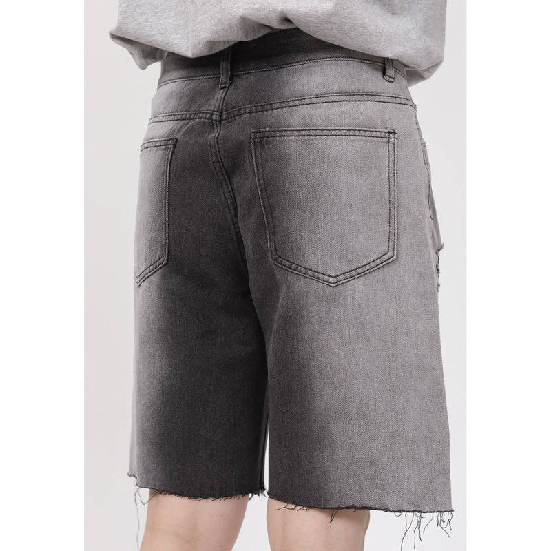 Straight cut cropped shorts