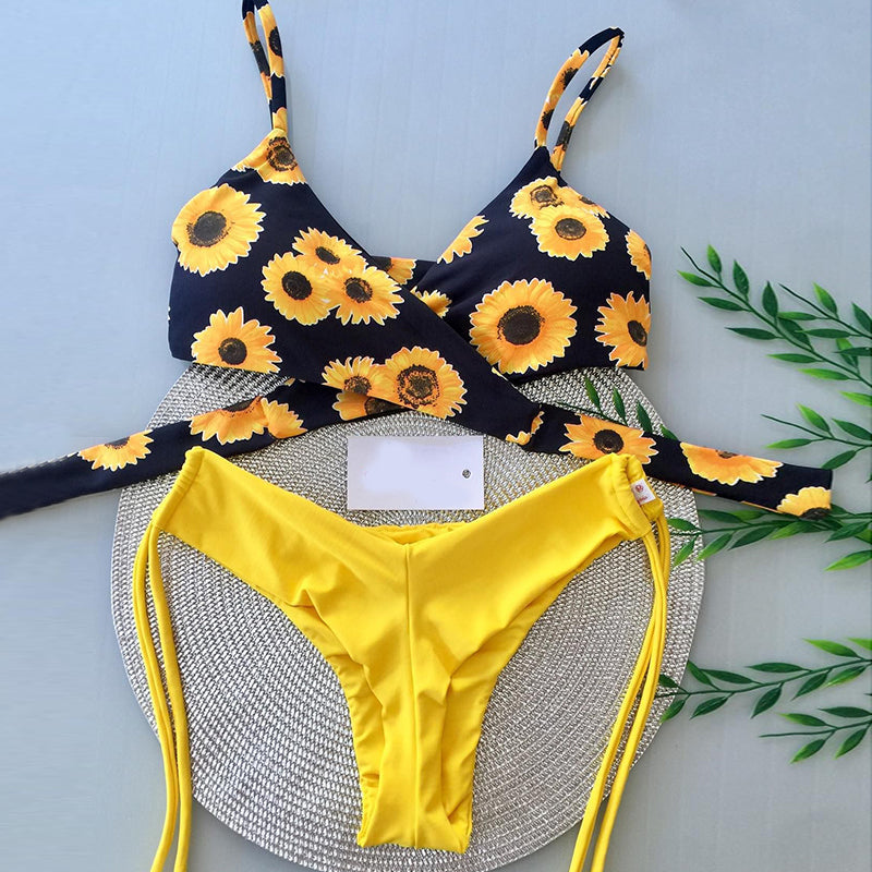 Trendy sunflower print strappy bikini swimsuit